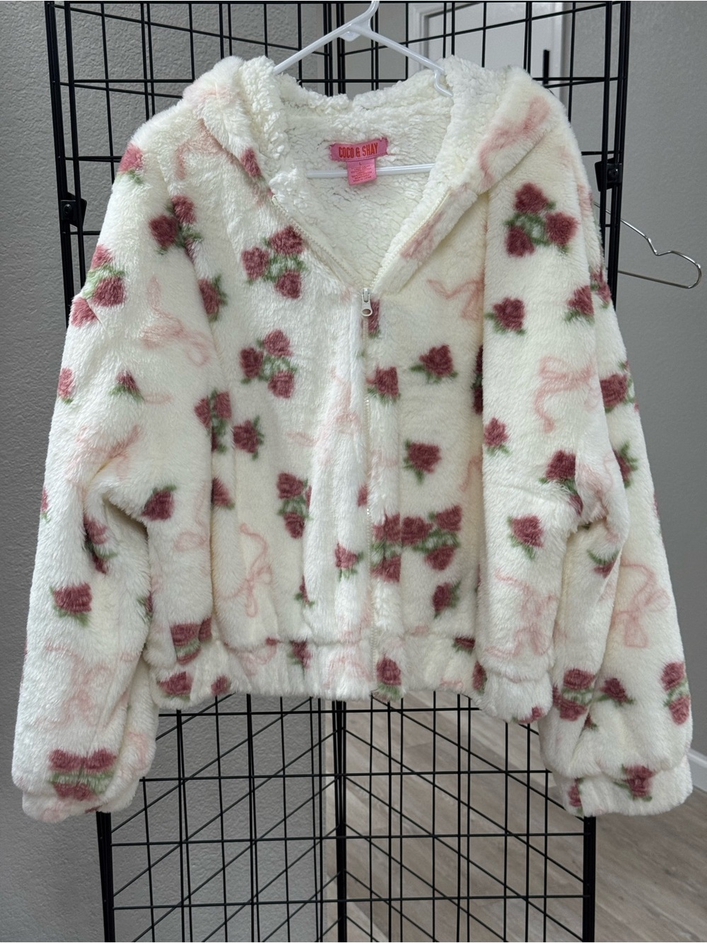 Cream Floral Sherpa Half-Zip Hoodie Size L Pit 25”